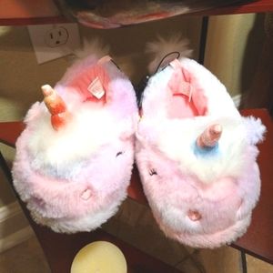 Wonder Nation- NWT Girl Plush Unicorn Slippers Glitter Horn- Size 11/12